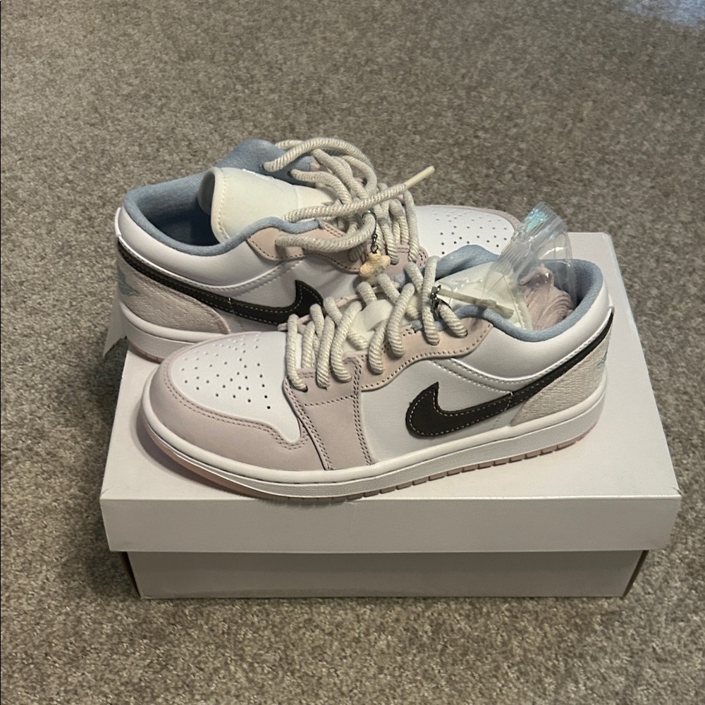 Nike Women’s Air Jordan 1 Low